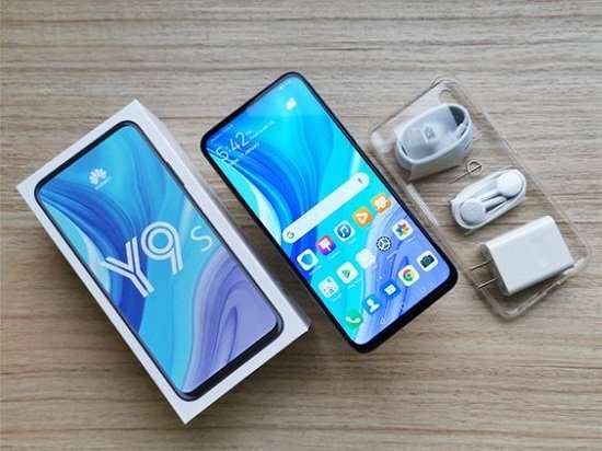  محتويات علبة هواوي y9s